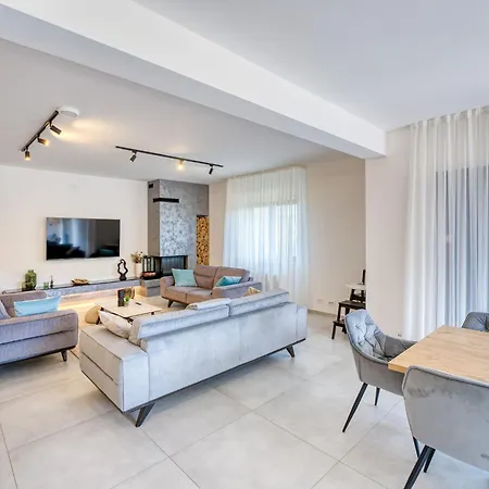 Le Maris By Interhome * Dobrinj