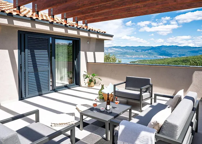 Le Maris By Interhome Willa Dobrinj