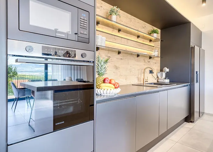 Le Maris By Interhome Willa Dobrinj
