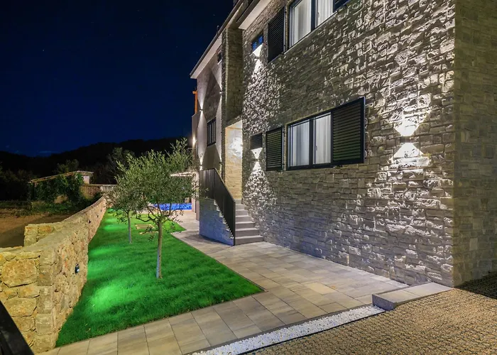 Le Maris By Interhome Dobrinj